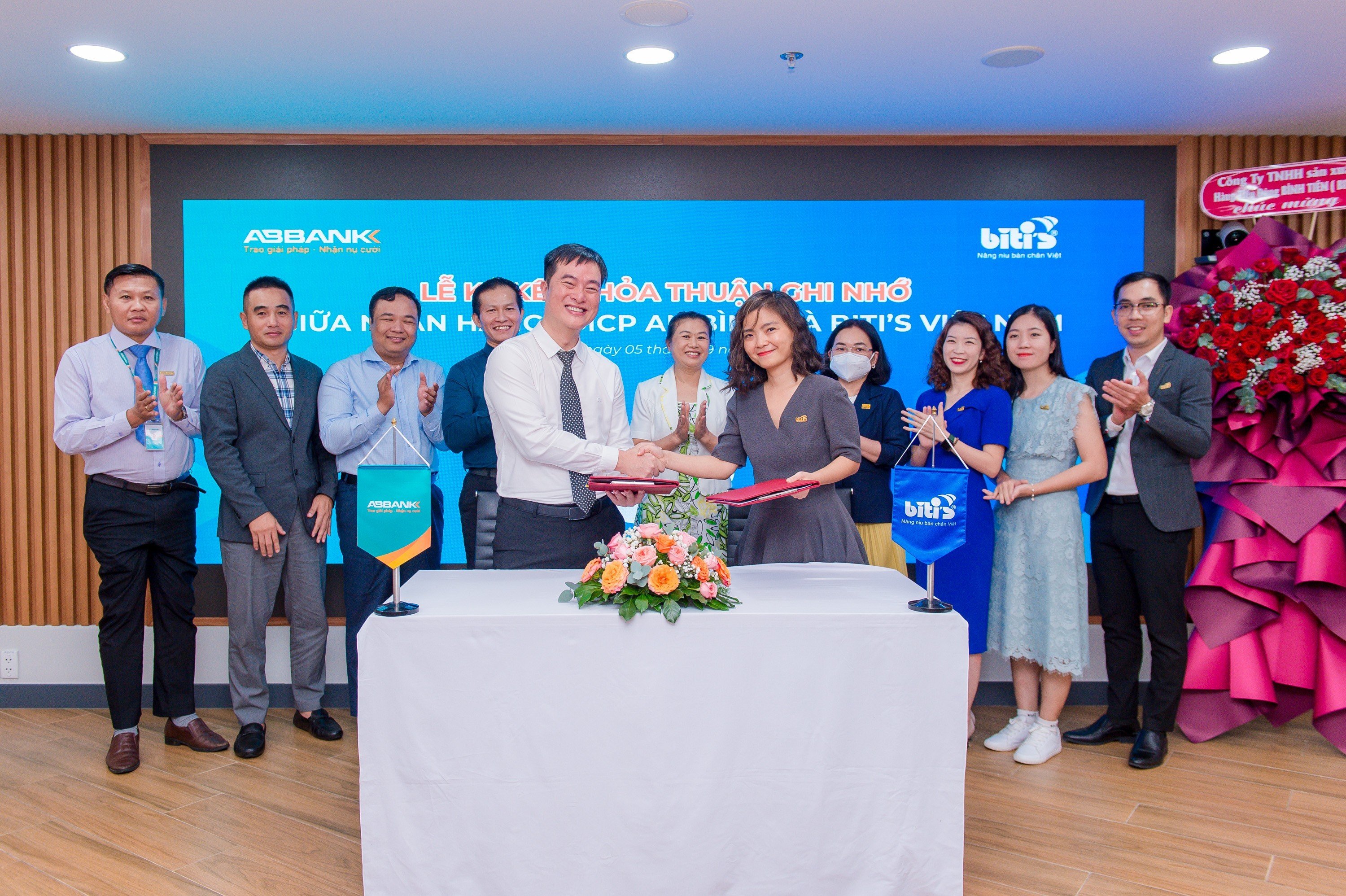 Hợp tác ABBANK và Biti’s: Chia sẻ cơ hội kinh doanh và hợp lực kiến tạo trải nghiệm Khách hàng Hạnh phúc