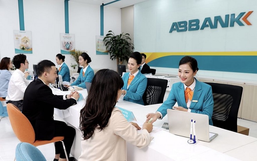 ABBANK tăng cường hỗ trợ doanh nghiệp SME năm 2024